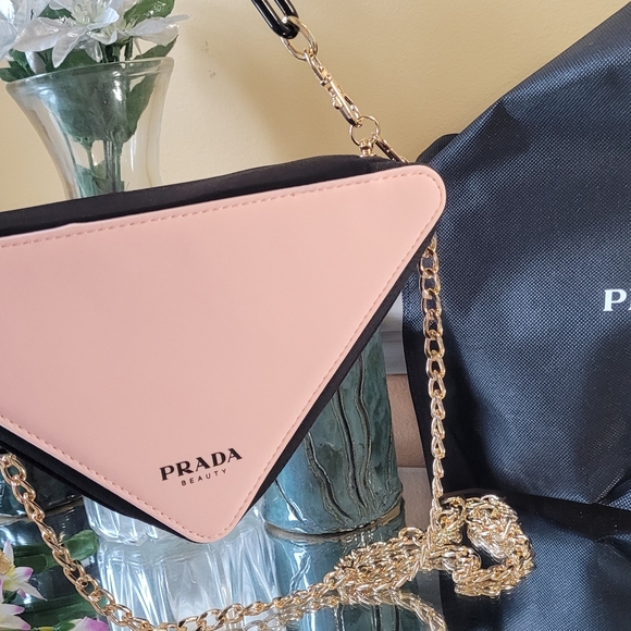 Prada triangle beauty pouch - Picture 8 of 16
